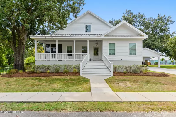 408 Gulf View Avenue,  Long Beach,  MS 39560