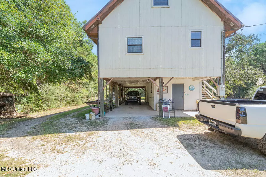 307 Deroche Boulevard, Bay Saint Louis, MS 39520