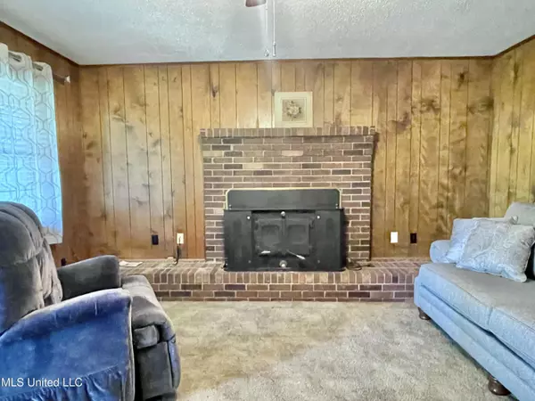 Mclain, MS 39456,75 Cyprus Road