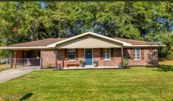 701 Simmons Street, Picayune, MS 39466