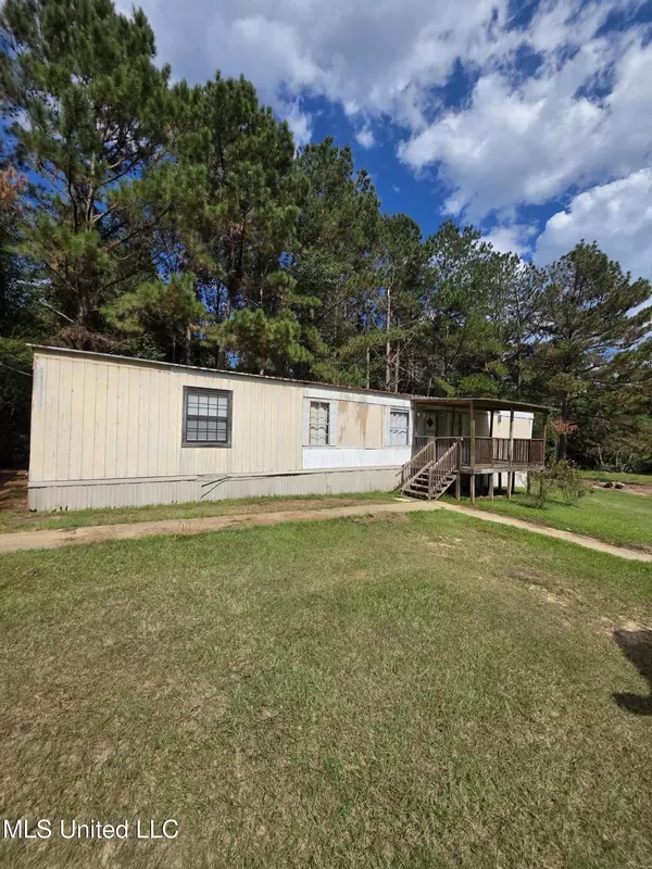 2735 SE East Lincoln Road, Brookhaven, MS 39601