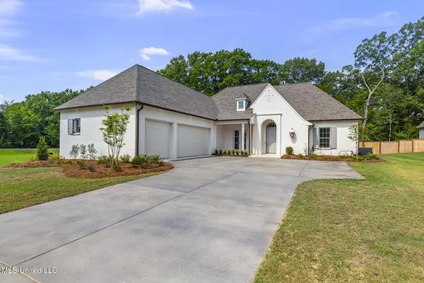 Ridgeland, MS 39157,232 Parke Drive