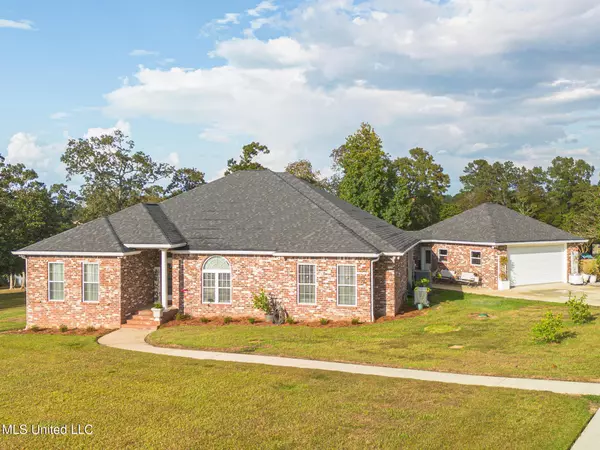 5045 Silver Ridge Drive,  Kiln,  MS 39556