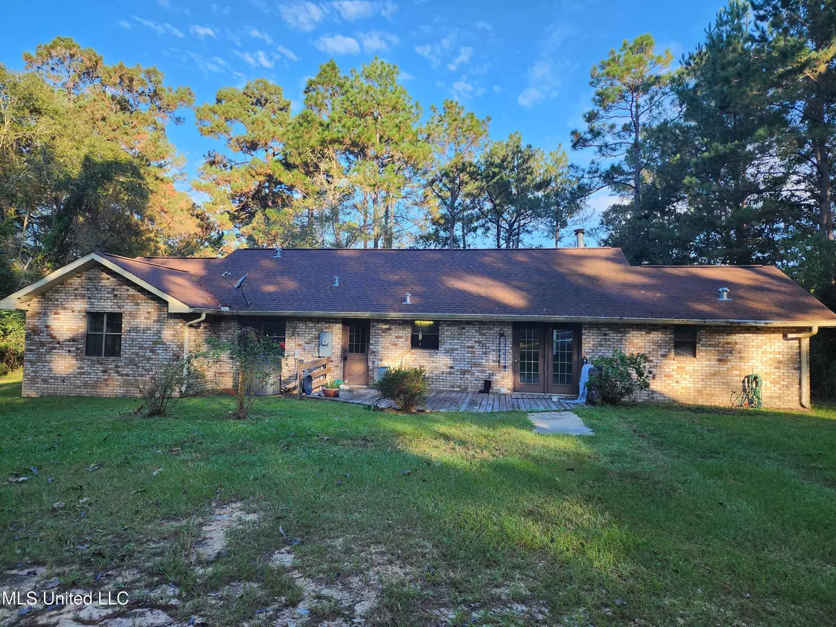 Poplarville, MS 39470,15 Kupfer Lane
