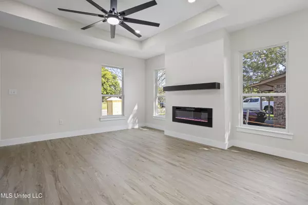 Pascagoula, MS 39567,2312 Jackson Avenue