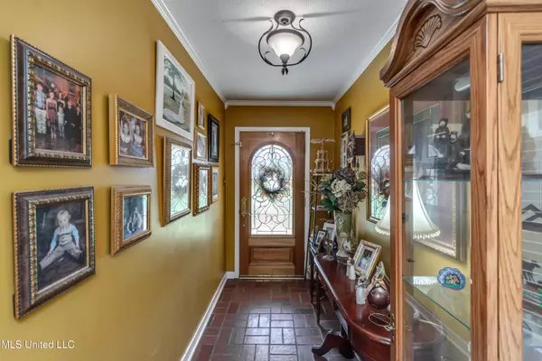 Flora, MS 39071,105 Center Street