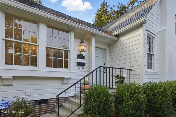 Jackson, MS 39202,1711 Poplar Boulevard