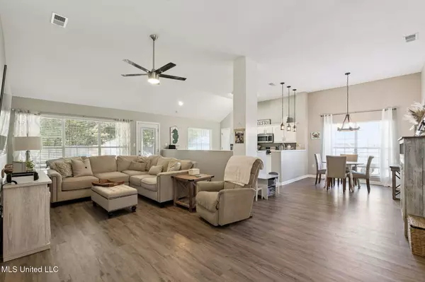 Vancleave, MS 39565,14342 Oak View Circle