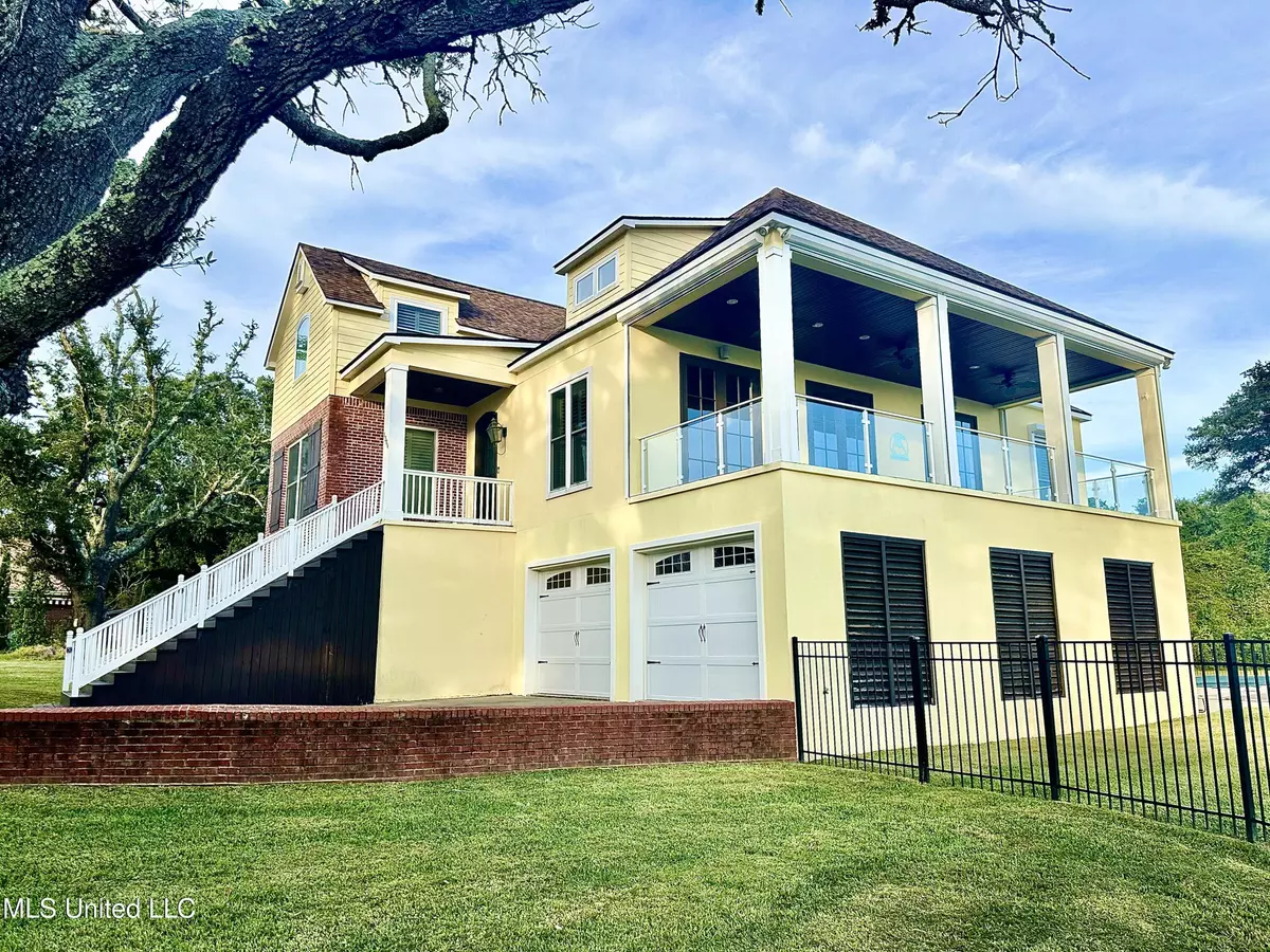 Gautier, MS 39553,1304 Ladnier Road