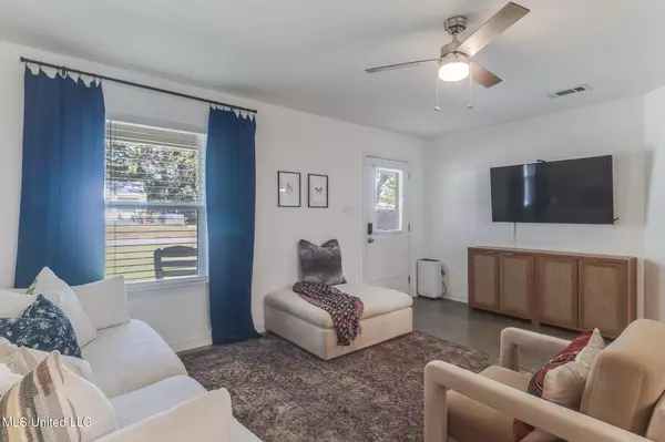 Biloxi, MS 39531,1625 Vine Street