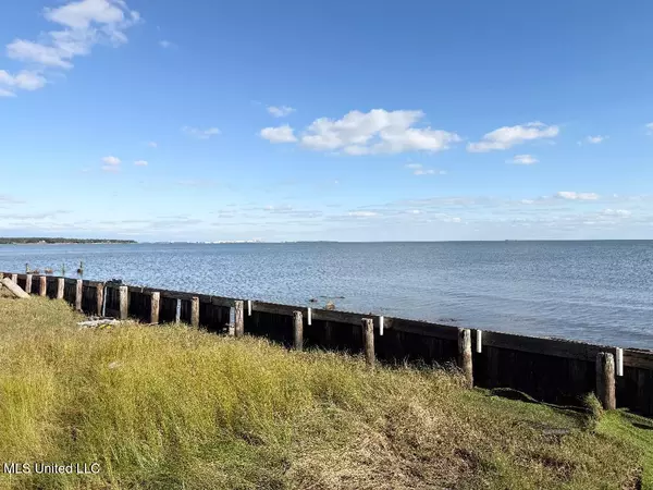 Ocean Springs, MS 39564,4216 Beach Boulevard