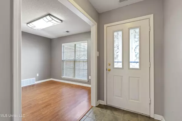 Southaven, MS 38671,5393 Peppermill Drive