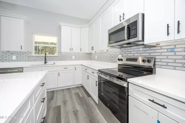 Gautier, MS 39553,2403 Graveline Road