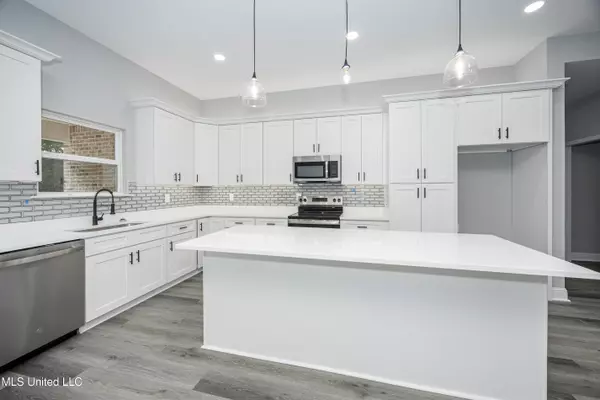 Gautier, MS 39553,2403 Graveline Road