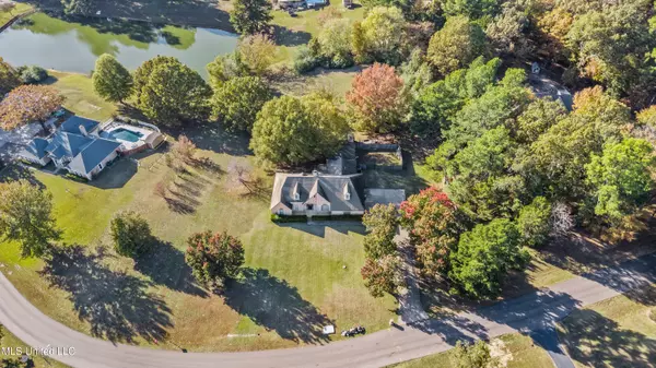 Southaven, MS 38671,5085 Windy Ridge Drive