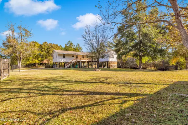 Bay Saint Louis, MS 39520,9110 Dove Street