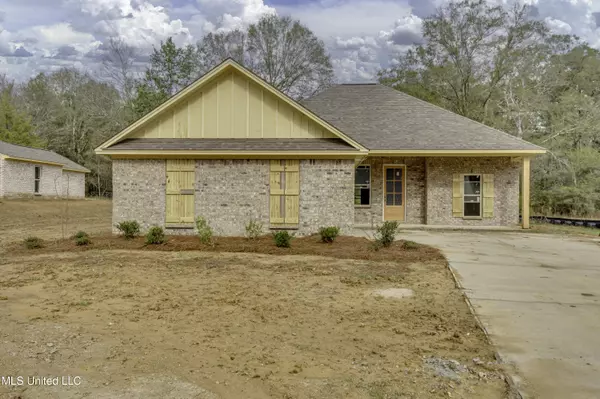 105 Jasmine Cove Drive, Brandon, MS 39042