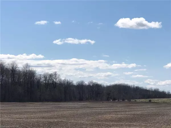 Springwater, ON L4M 4Y8,476 Penetanguishene Road