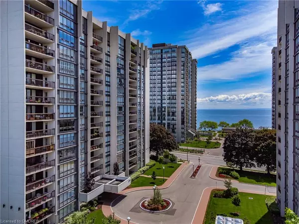 Oakville, ON L6L 5L5,2175 Marine Drive #1104