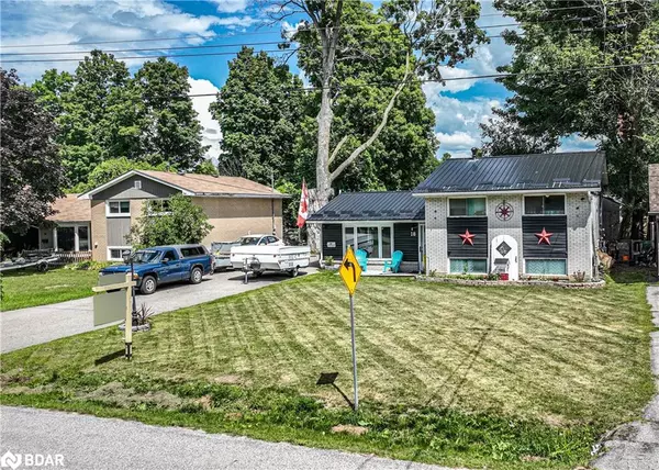 Orillia, ON L3V 6G7,18 Walker Avenue