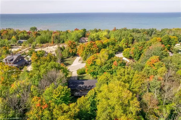 Kincardine Twp, ON N0G 2T0,72 Upper Lorne Beach Road