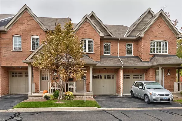 Oakville, ON L6L 0C5,233 Duskywing Way #25