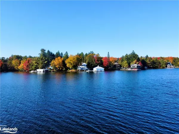 Muskoka Lakes, ON P0B 1J0,1107 Elgin House Road