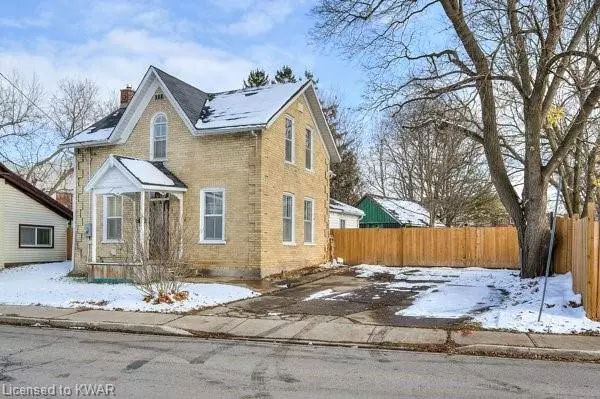 Cambridge, ON N3H 3Z1,795 Laurel Street