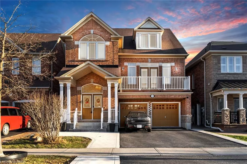 Brampton, ON L6P 3C6,13 Peppermint Close