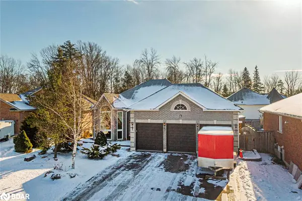 Innisfil, ON L9S 2J4,607 Glen Cedar Crescent