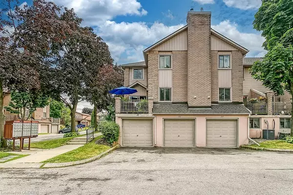 Hamilton, ON L9C 7K4,38 Elora Drive #32