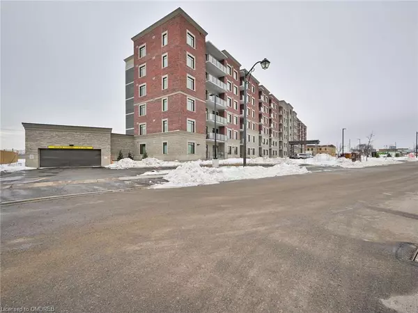 Milton, ON L9T 9M7,830 Megson Terrace #312