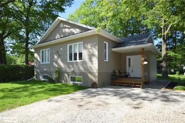 Wasaga Beach, ON L9Z 1P9,26 Frank Street