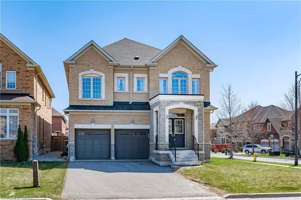 Vaughan, ON L6A 4J8,112 Thornhill Ravines Crescent