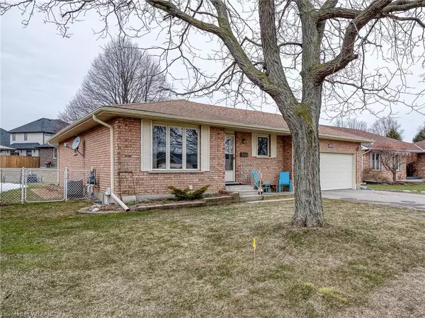 Tillsonburg, ON N4G 5L4,5 Lowrie Crescent