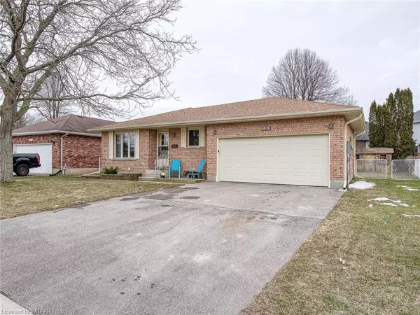 Tillsonburg, ON N4G 5L4,5 Lowrie Crescent