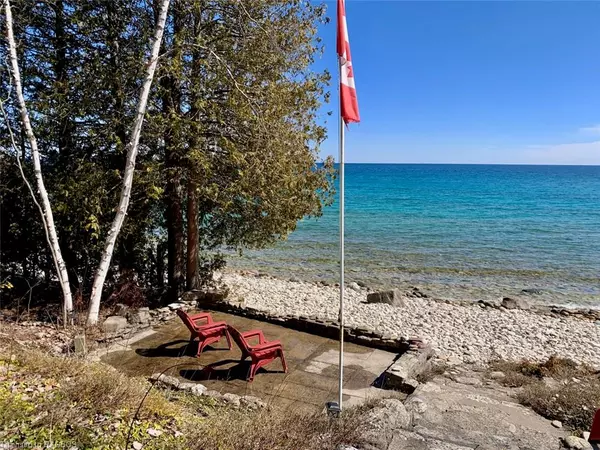 Northern Bruce Peninsula, ON N0H 1Z0,1214 Dyers Bay Road