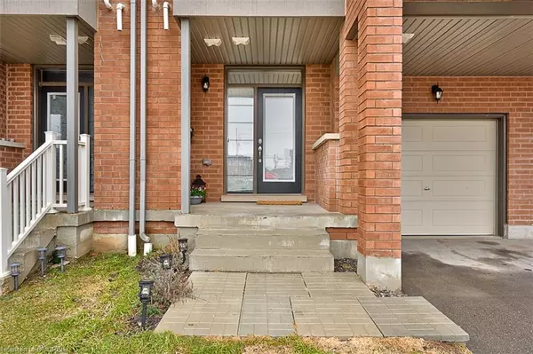 Milton, ON L9E 1J4,1435 Clarriage Court