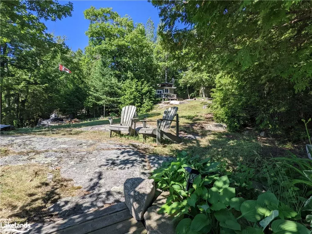 Muskoka Lakes, ON P0C 1M0,1038 Hill Road