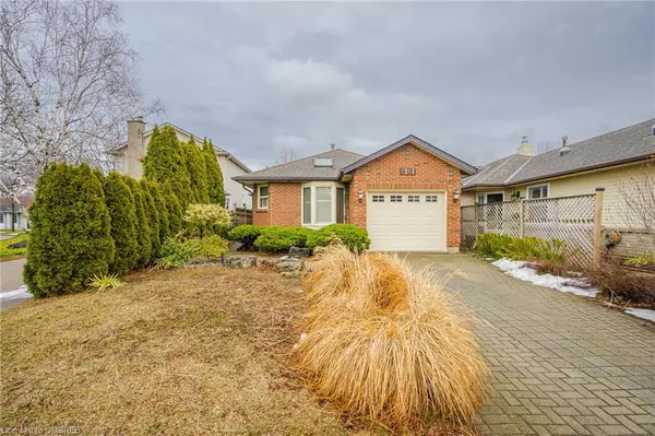 1261 Nathaniel Crescent, Burlington, ON L7S 2A9