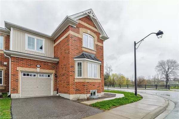 Waterdown, ON L8B 1V7,22 Spring Creek Drive #47