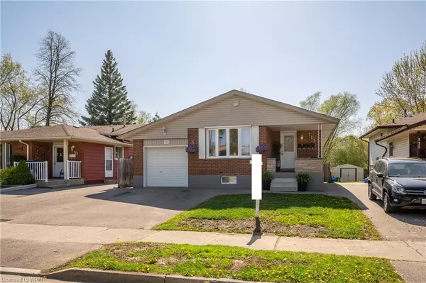 Kitchener, ON N2N 1H5,111 Silver Aspen Crescent