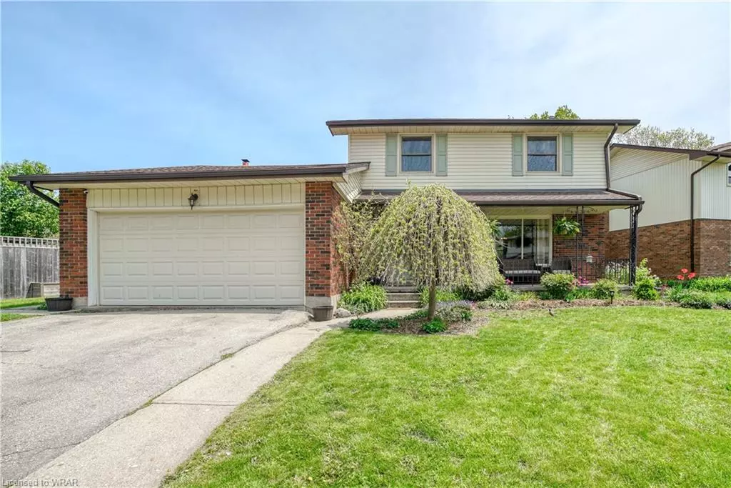 Cambridge, ON N1S 3X1,11 Dakin Crescent