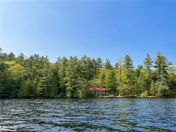 Algonquin Highlands, ON K0M 1J2,10391 Wao Big Brother Lake