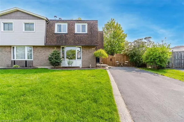 Milton, ON L9T 4C1,672 Mccoll Court