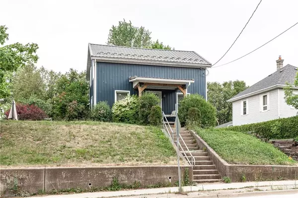 St. Marys, ON N4X 1B3,158 James Street N