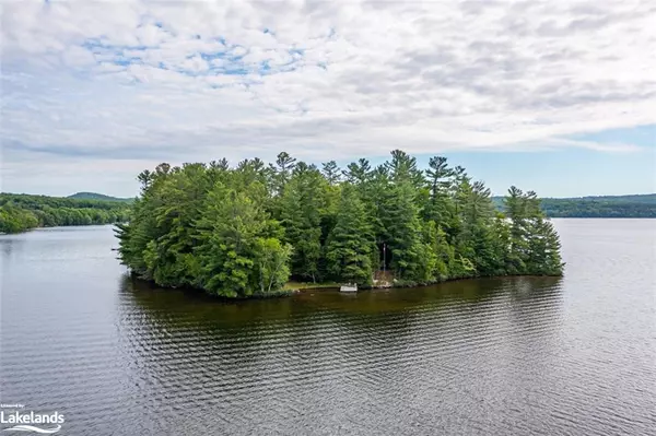 Lake Of Bays, ON P1H 2H6,2 Hills Island