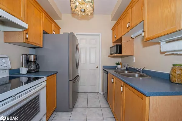 Innisfil, ON L9S 2A5,1883 Emerald Court