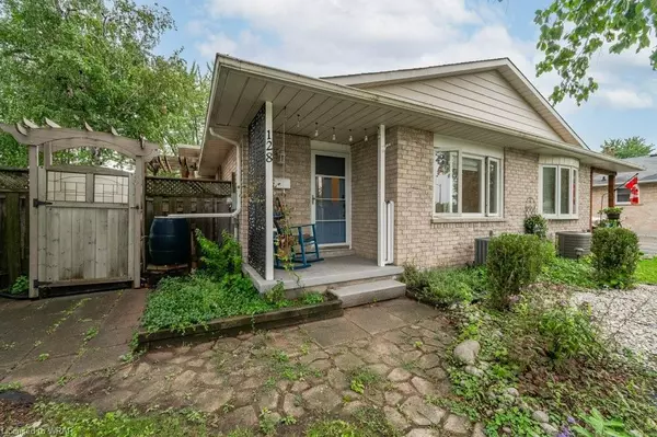 Kitchener, ON N2E 2P8,128 Uxbridge Crescent