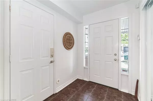 Oakville, ON L6M 5H8,3048 Drumloch Avenue